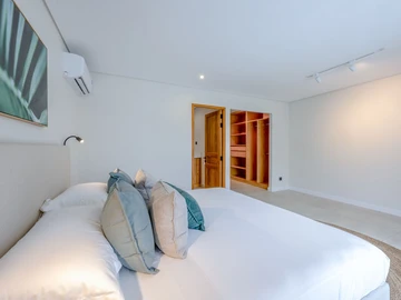 3 Bedroom Townhouse, Duplex