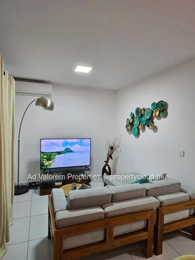 Duplex de 3 chambres à louer – Flic en Flac