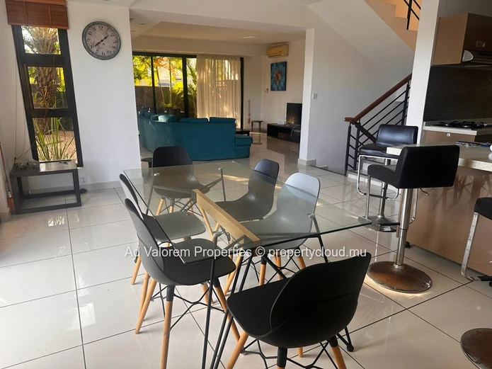 Duplex for sale in Black River 