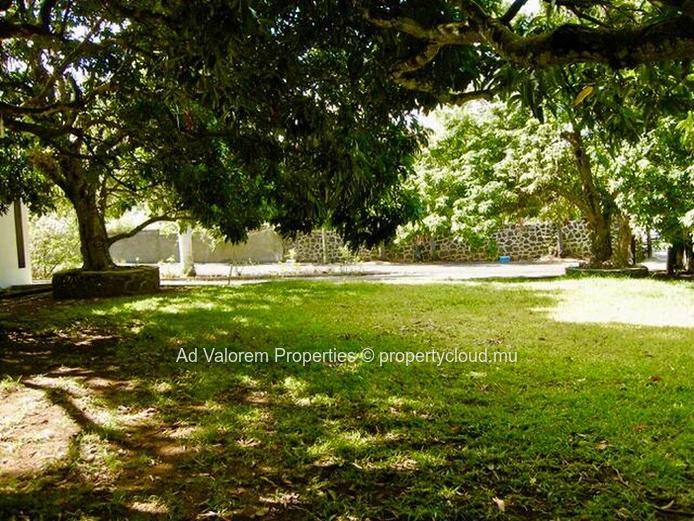 Large house for sale - Balfour, Beau Bassin.