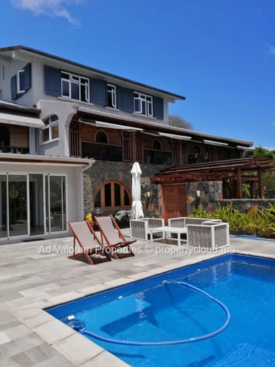 House for Sale - Carlos