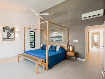4 Bedroom Apartment