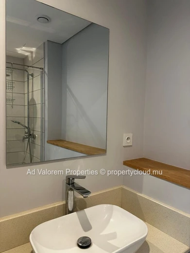 NEW RENTAL LISTING – THE GROVE, Cascavelle!