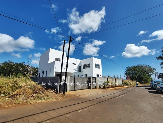 House for sale- Albion- (
