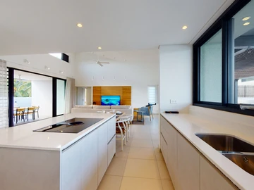 4 Bedroom Apartment