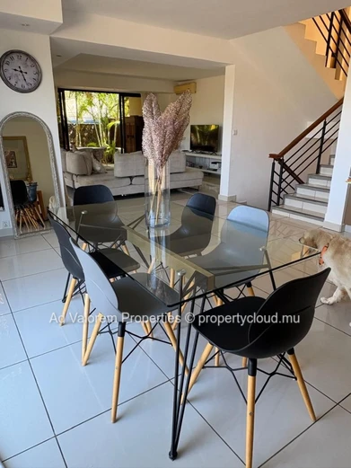 Duplex for sale in Black River 