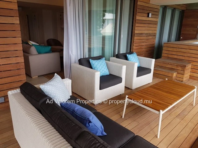Fascinating beachfront Apartment in Black-River