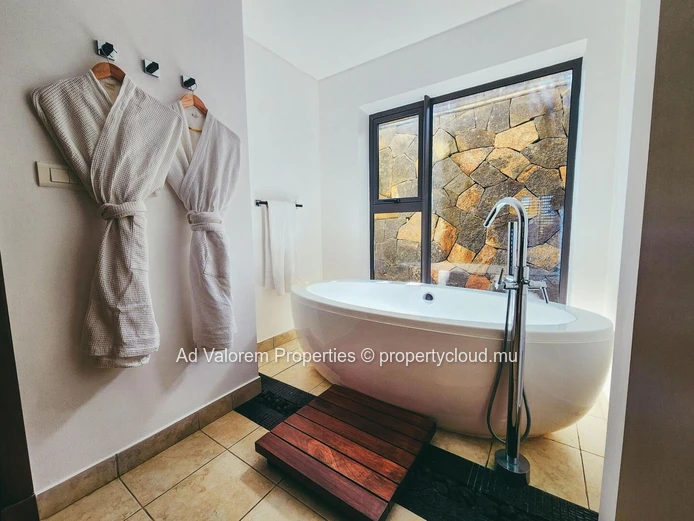 Beautiful villa for sale in Bel Ombre