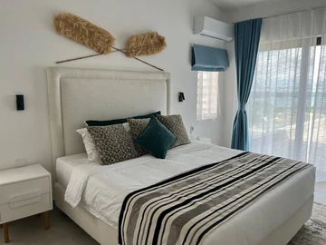 5 Bedroom Villa