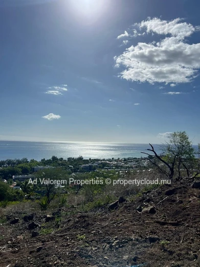 Land for sale in Rivière Noire.