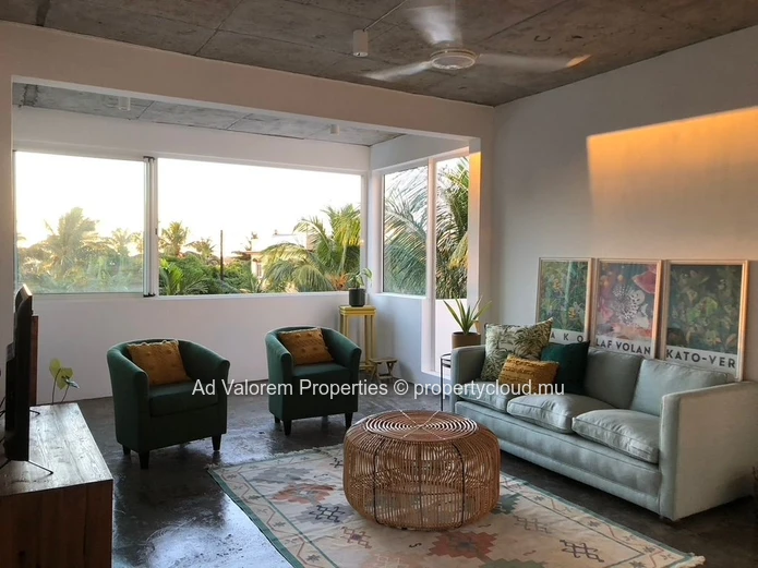 Spacious 9-Bedroom House for Sale in La Gaulette – Exceptional Potential