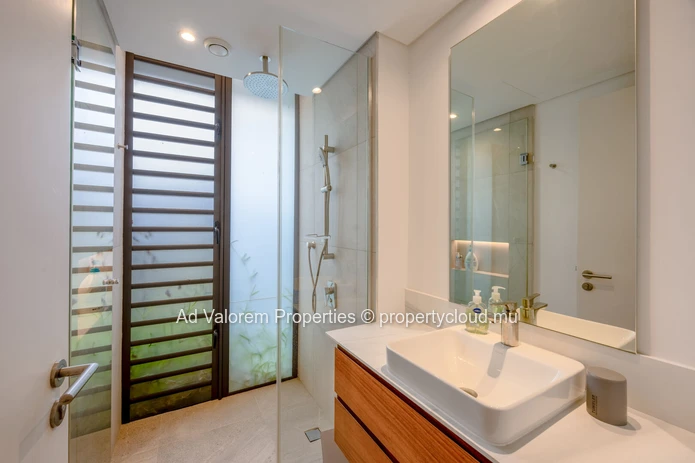 Duplex for rent in Black-River