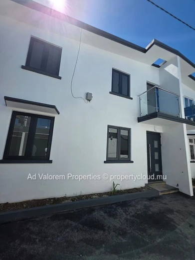 For Rent – Newly Renovated Unfurnished Duplex in Sodnac