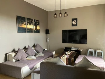 6 Bedroom House