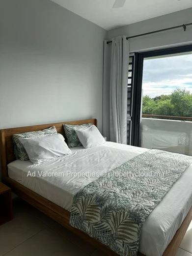 NEW RENTAL LISTING – THE GROVE, Cascavelle!