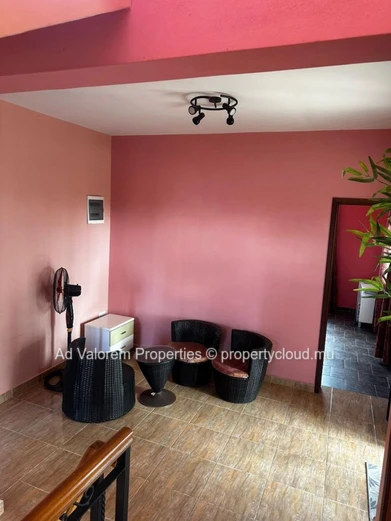 For Rent – Charming Family Home with Sea View in Flic en Flac