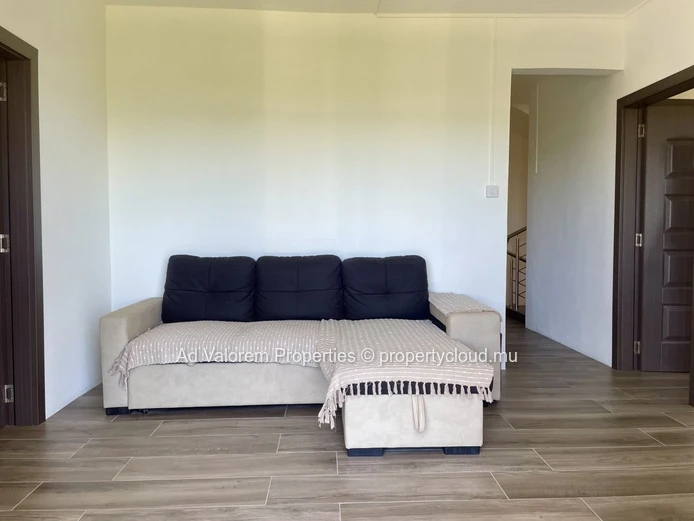 Modern House with Private Pool for rent – Belle Mare