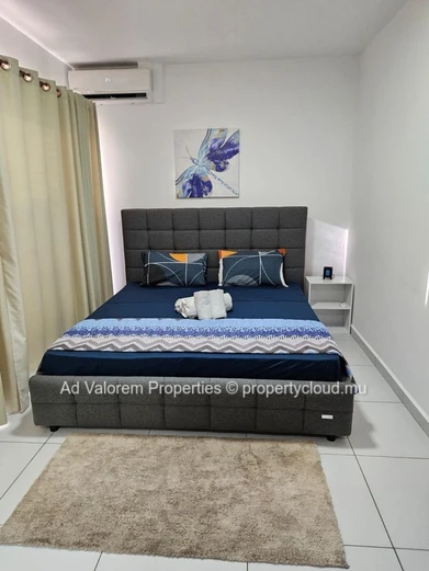 Duplex de 3 chambres à louer – Flic en Flac