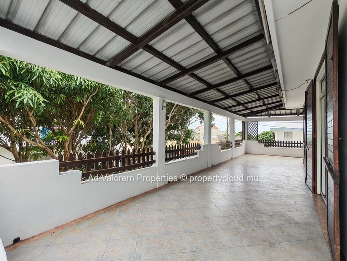 Spacious Family Home with Great Potential in Roches Brunes
