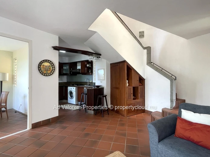 Duplex de deux chambres à louer - Vue dégagée sur la rivière (Mandat exclusif)