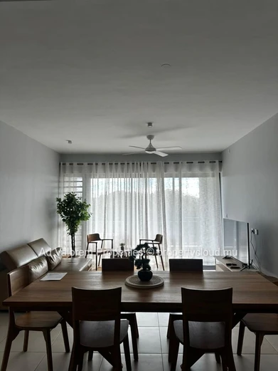 NEW RENTAL LISTING – THE GROVE, Cascavelle!