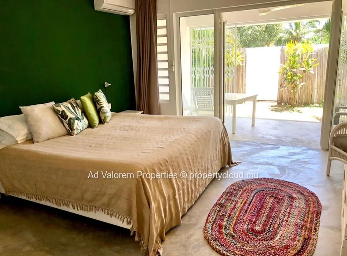 Spacious 9-Bedroom House for Sale in La Gaulette – Exceptional Potential