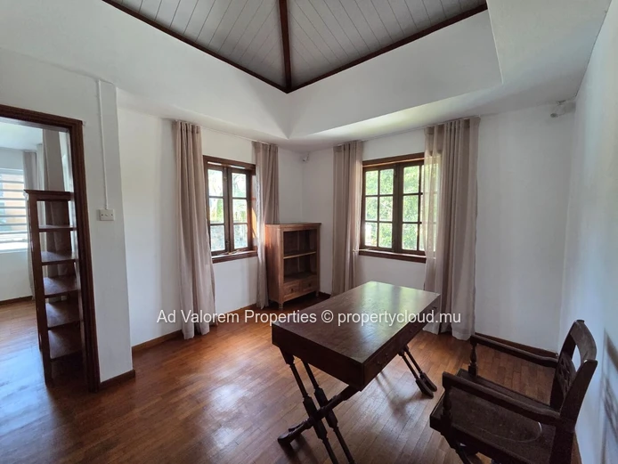 4 bedroom house in Pointe aux Canonniers