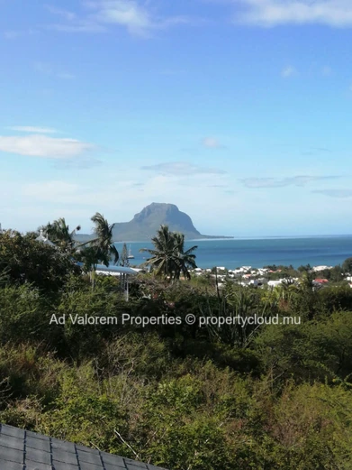 House for Sale - Carlos