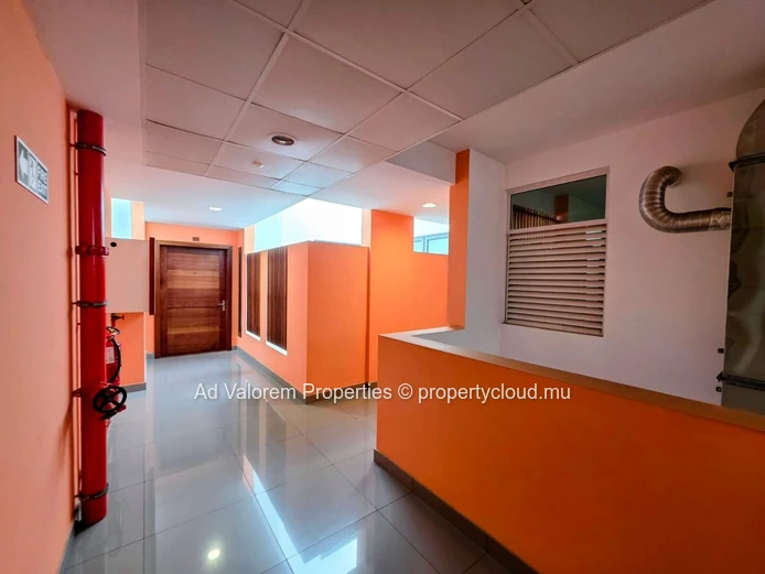 For Sale – Beautiful 2-Bedroom Apartment in Quatre Bornes