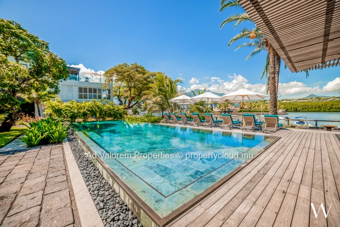 Penthouse with stunning views for sale in Black River 