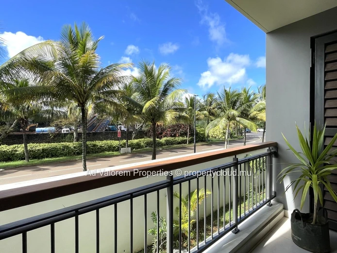 New 2-bedroom apartment with swimming pool – Secure residence in Beau Plan Smart City
