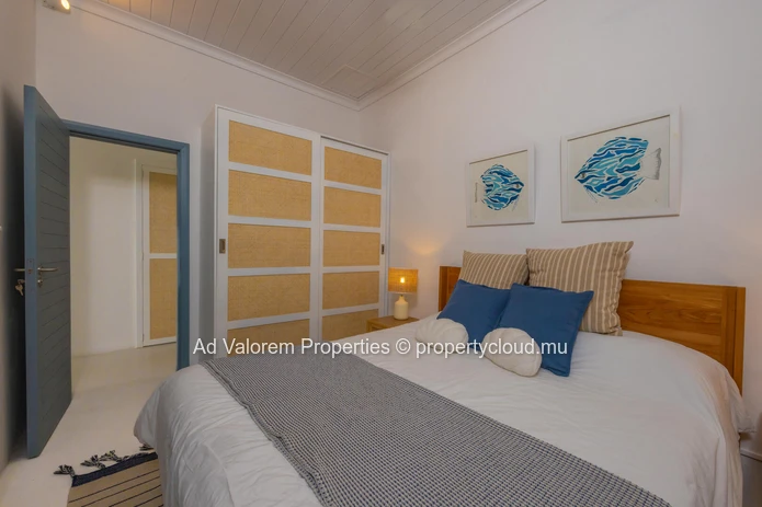 Beautiful house for rent in Tamarin.