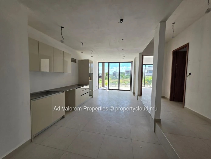 For Sale – 3-Bedroom Apartment in Albion