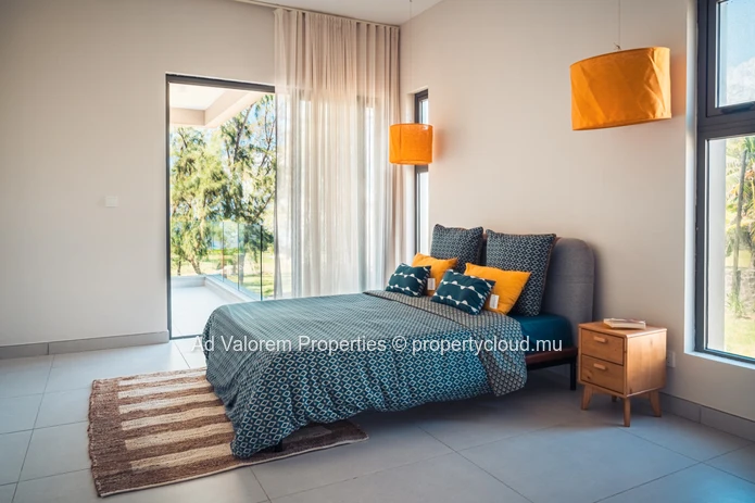Beachfront Living in Poste Lafayette - Available Now !