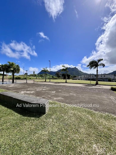 For Sale | Freehold plot of 1,224 m² | Heart of Moka’s Smart City