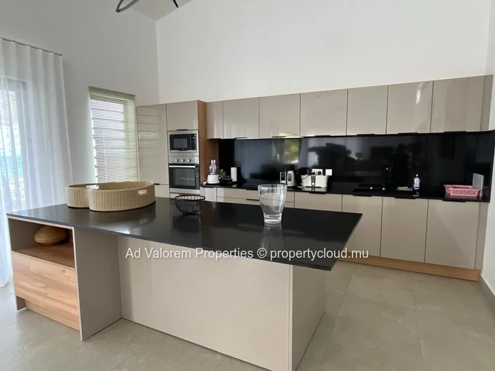 Osiris Luxury Villa 