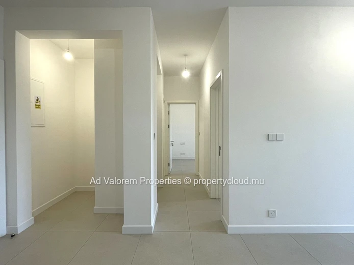 Excellent investment opportunity – Brand-new 2-bedroom apartment – Beau Plan Smart City