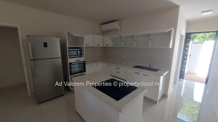 Apartment for sale in Tamarin