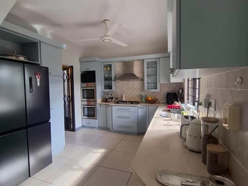 4 Bedroom Townhouse, Duplex