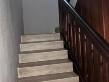 6 Bedroom House