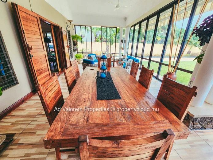 House for sale in Black River