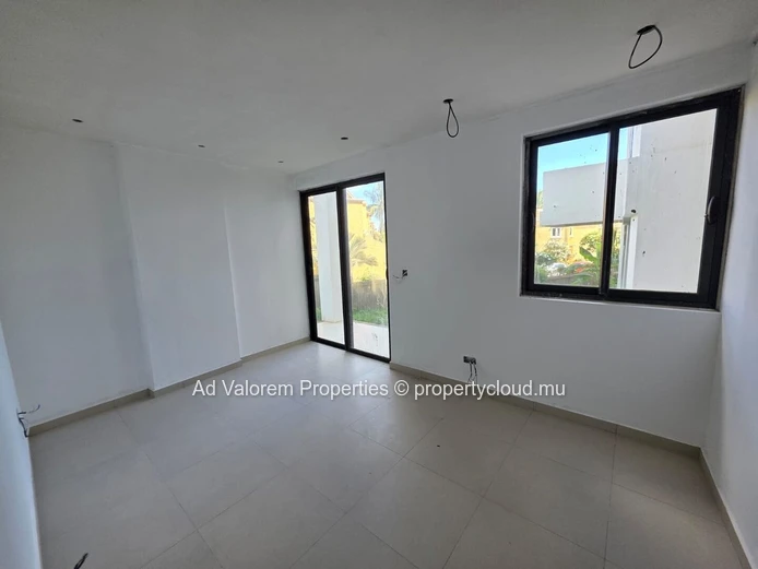 For Sale – 2-Bedroom Apartment in Albion