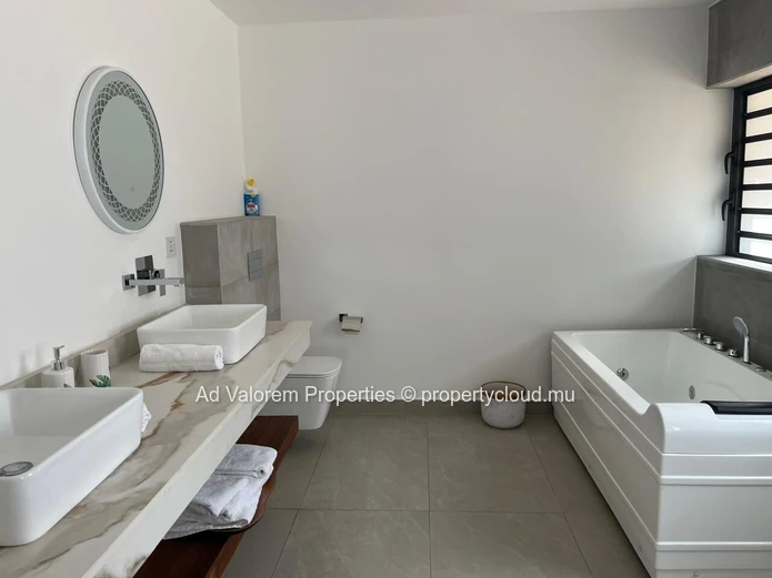 Osiris Luxury Villa 