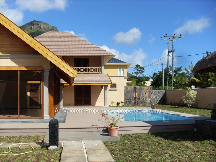 House for sale in Tamarin