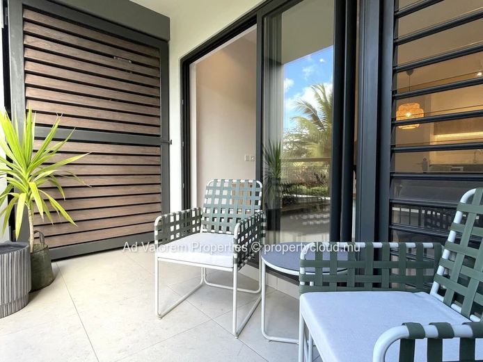 New 2-bedroom apartment with swimming pool – Secure residence in Beau Plan Smart City