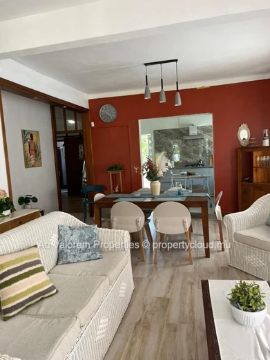 Coquette maison à louer à Rivière Noire (Mandat exclusif)