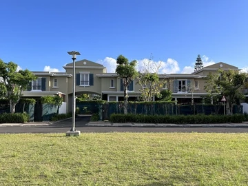 3 Bedroom Townhouse, Duplex