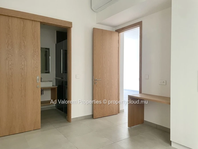 2-Bedroom Apartments – Resort-Style in Péreybère