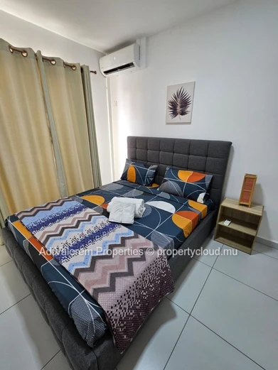 Duplex de 3 chambres à louer – Flic en Flac