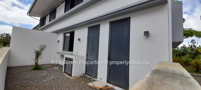 Stylish Duplex in Floreal